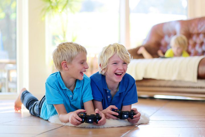 英国の研究調査「暴力的なゲームで遊んだ子どもは“攻撃的”になるのか」