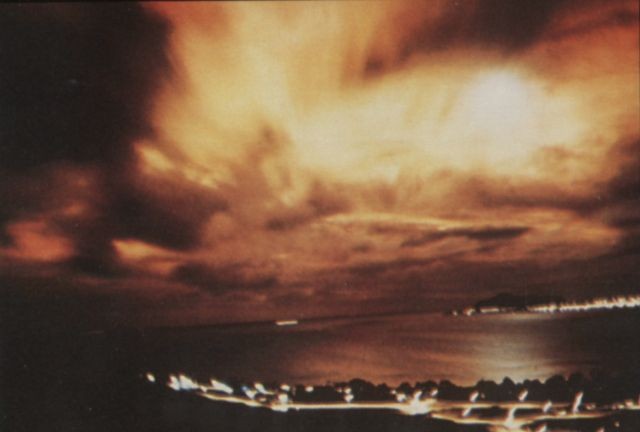 リアル： 北朝鮮がEMP爆弾の開発表明、日本全体のインフラを一瞬で破壊する可能性 Starfish Prime aurora from Honolulu 1