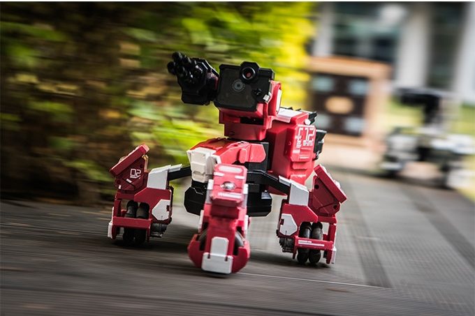 現実世界でリアルfpsロボットバトル 次世代ロボット玩具 Geio キックスターター開始1日で目標額達成 Eaa Fps News イーエーエー いえぁ