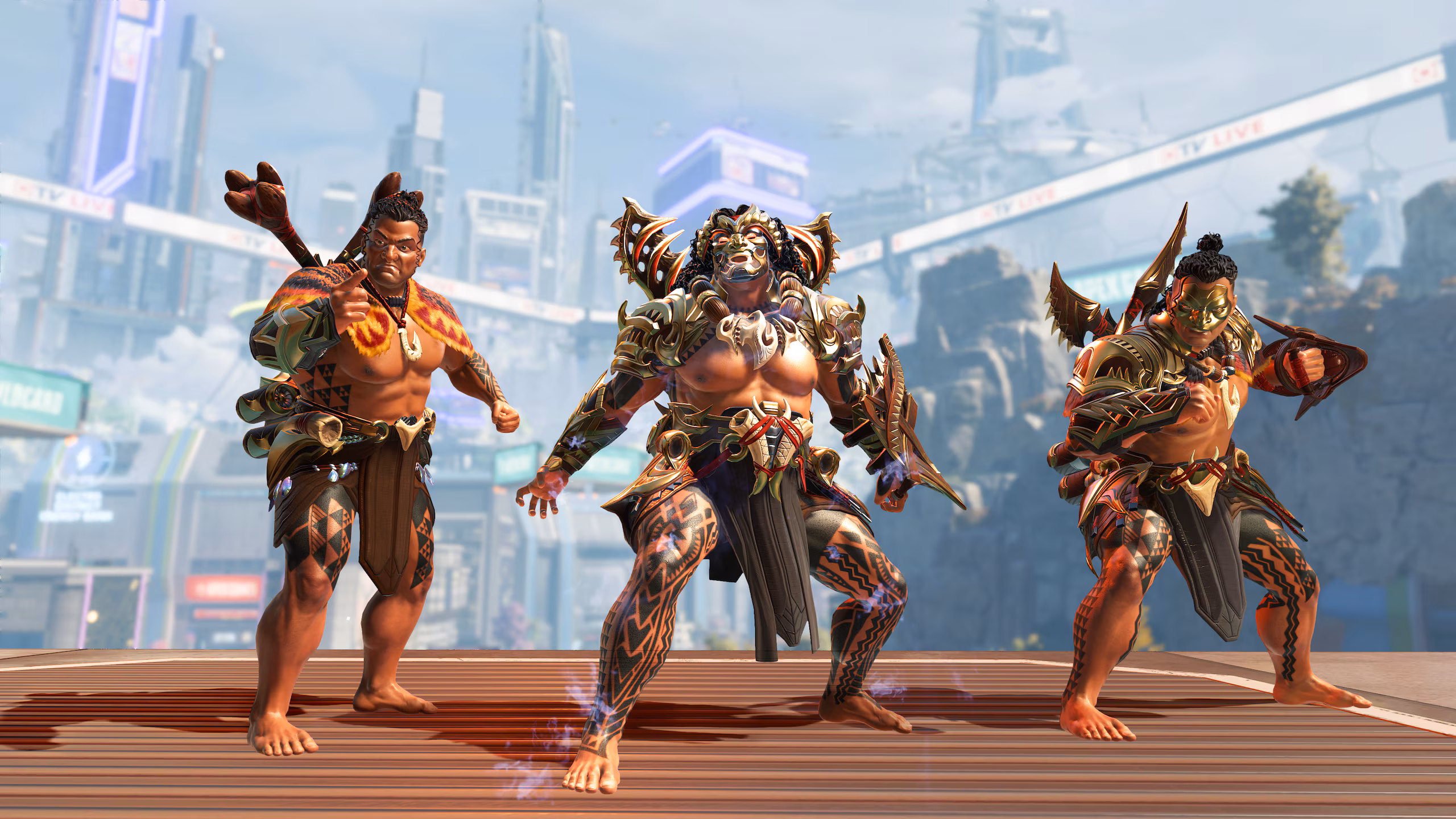 ジブラルタルのプレステージスキン「Apexブラザー」の3ティアが並んだスクリーンショット。伝統衣装風の姿から、黄金の鎧とマスクをまとった姿へと段階的に進化していく